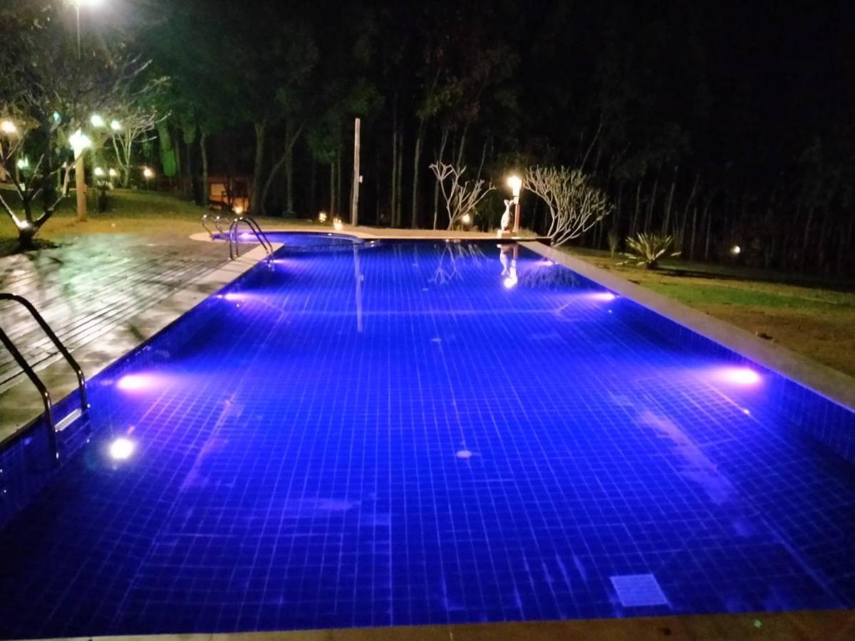 Baanwangnamkeaw Lodge Ban Hin Dat  Exterior photo